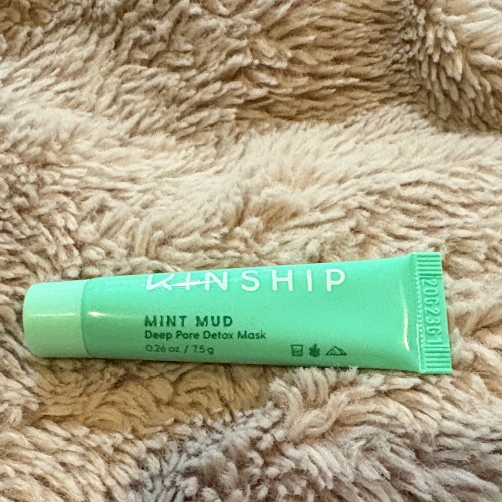 Kinship Mint Mud Detox Mask - Refreshing Green